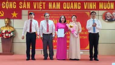 Đảng ủy Sở Giáo dục và Đào tạo công bố và trao Quyết định thành Chi bộ Trường Trung cấp Thanh Bình